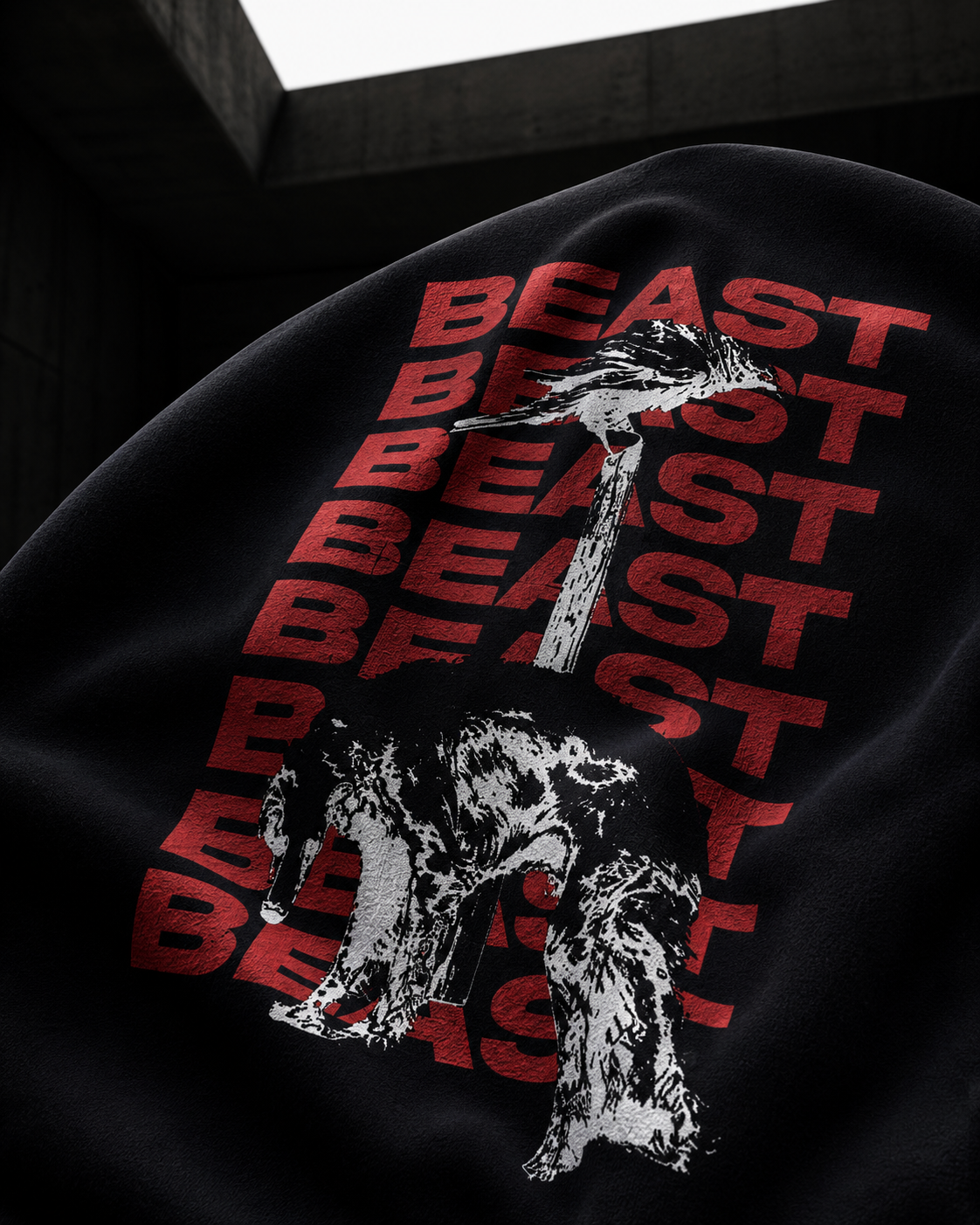 BEAST RED PRINT TEE